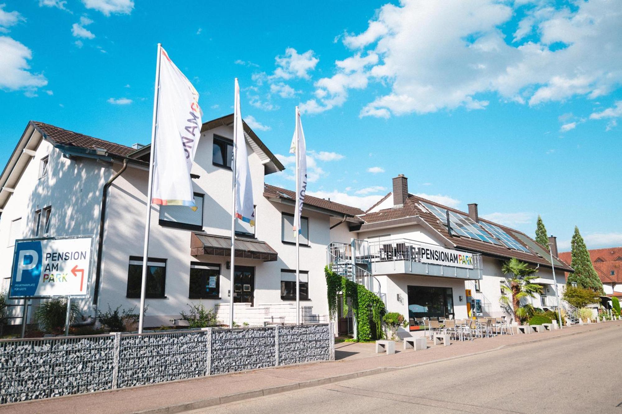 Pension Am Park Руст Екстер'єр фото