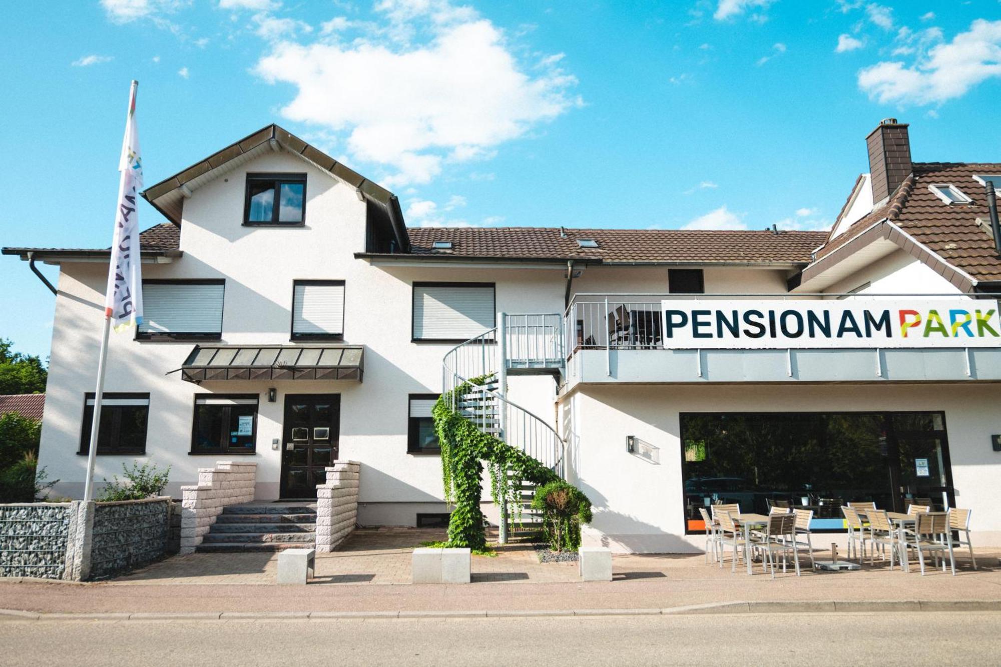 Pension Am Park Руст Екстер'єр фото